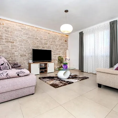 - Casa Di Antonio Kanfanar