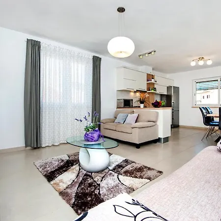 - Casa Di Antonio Holiday home *